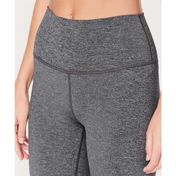 LULULEMON Wunder Under Crop Hi-Rise Luxtreme 21" Size 2 Heathered Black - Picture 2 of 7